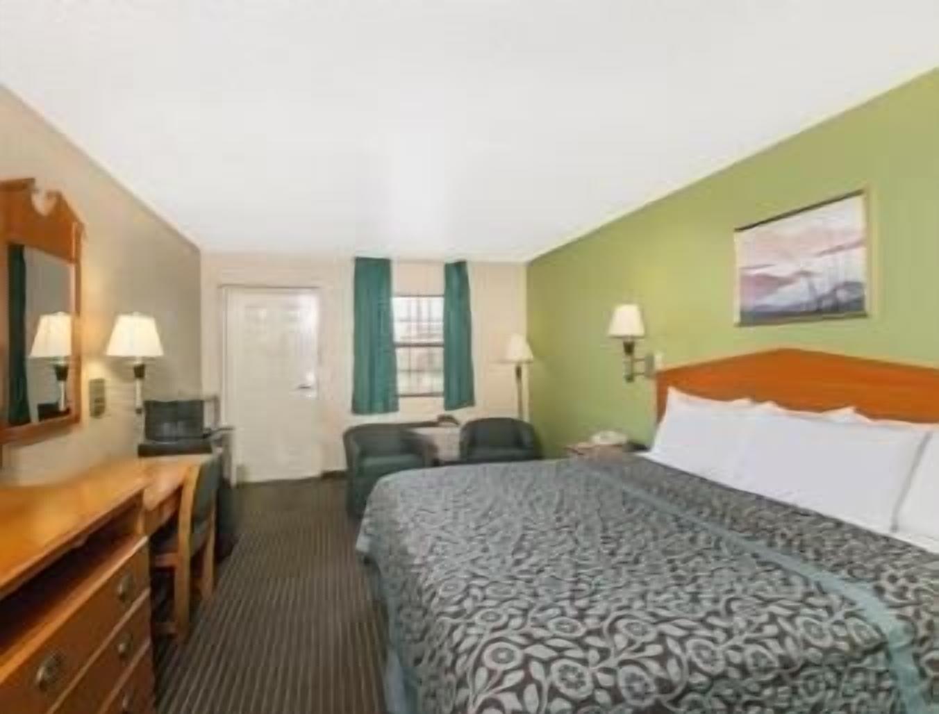Days Inn By Wyndham Brownsville Екстер'єр фото